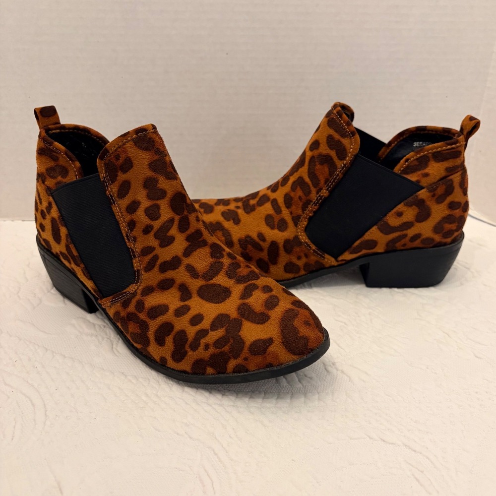 Alexis Bendel Serafina Leopard Print Ankle Booties Brown Faux Suede Size 8.5